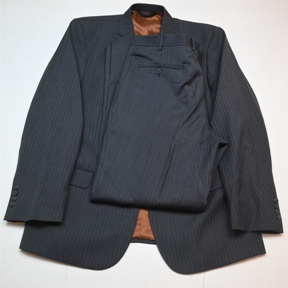 Jos A Bank 44R 36x32 Gray Striped 100% Wool Mens Jacket Pants Suit